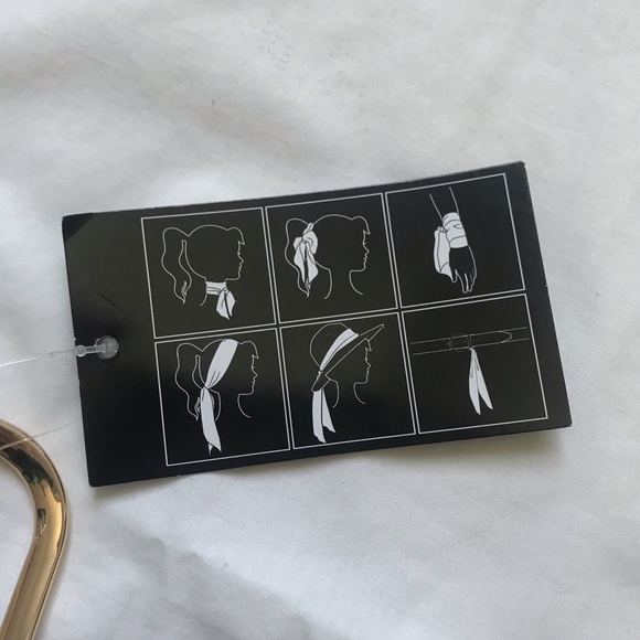 🔥Steve Madden Belt Bag with Hair Scarf - Picture 6 of 7